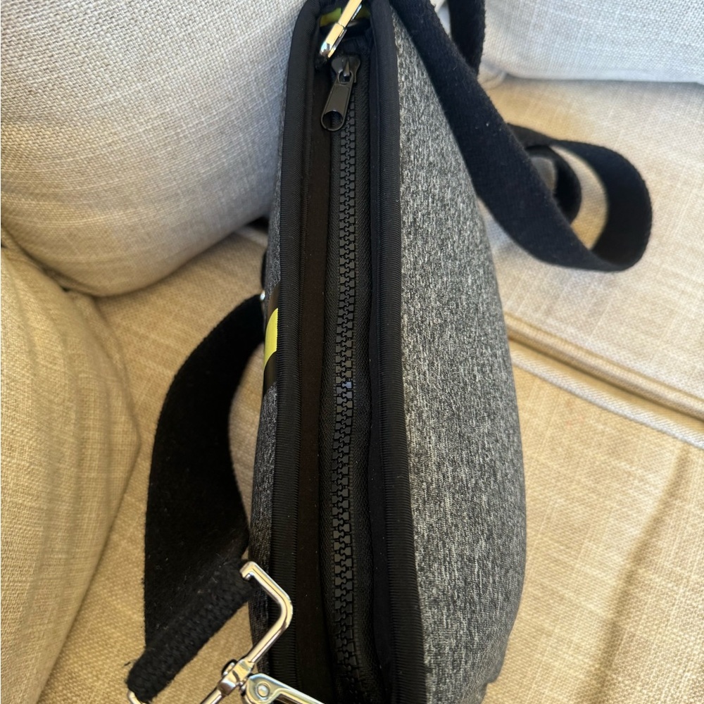 Nylon Crossbody bag - Picture 3 of 7